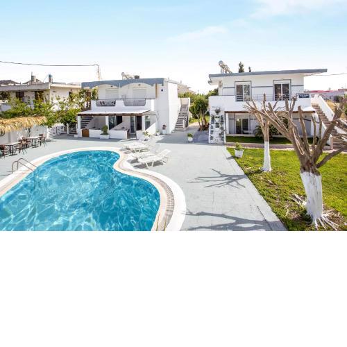Toulas Studios & Apts No2