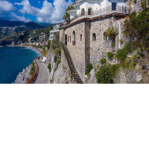 Tower flats, Maiori