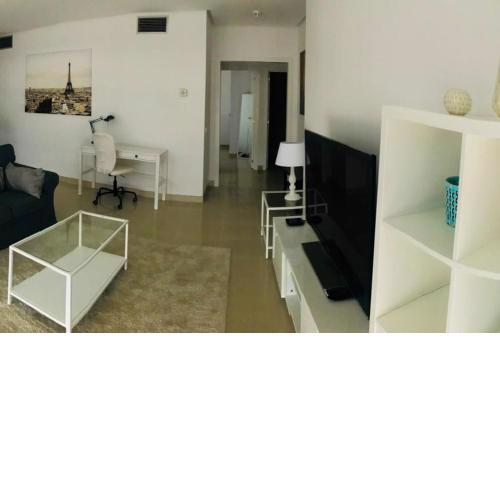 Tower's Flat 4 on the 30th floor +wifi +digital tv