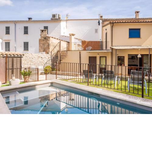 Townhouse with private pool Horta den Menut