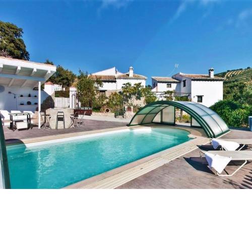 Traditional cottage in Andaluc a with private terrace