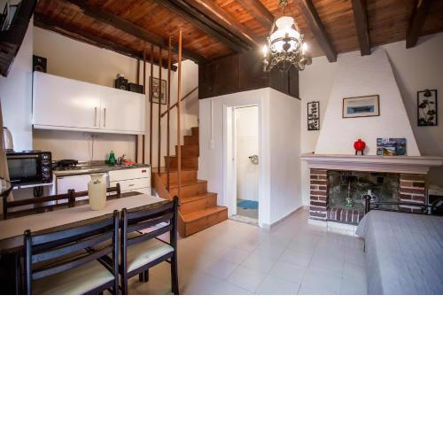 Traditional Cozy House in the Village Ano Garounas