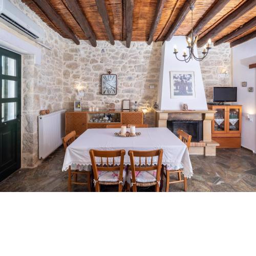 Traditional House in Kouses