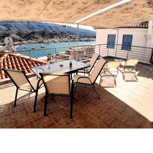 Traditional house with sea view ''MYLOS''