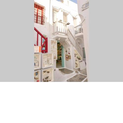 Traditional Myconian Studio in the heart of Chora