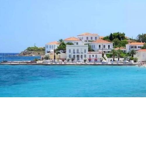 TRADITIONAL OLD MANSION IN THE ISLAND OF SPETSES, WITH SEA VIEW.