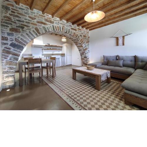 Traditional suites in Chora Kythnos #6