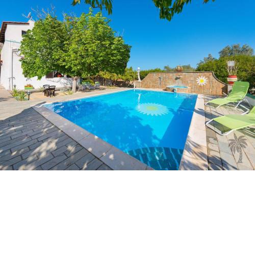Traditional Villa Eucharis with swimming pool