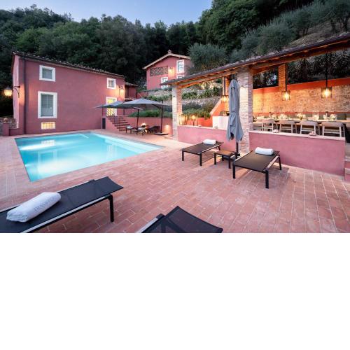 Tramonto Farmhouse, a Luxury Retreat