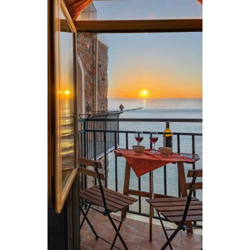 Tramonto sul mare