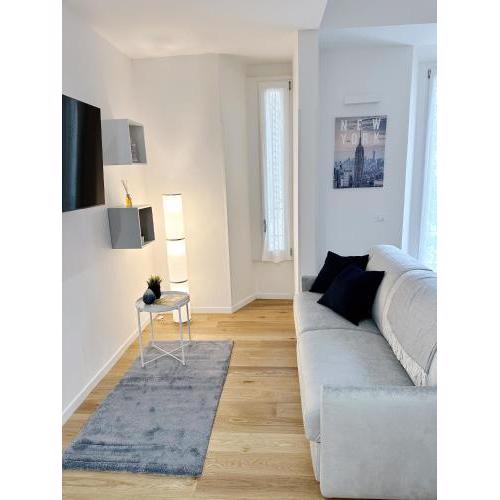 [Tramway at 200Meters] The World Apartment