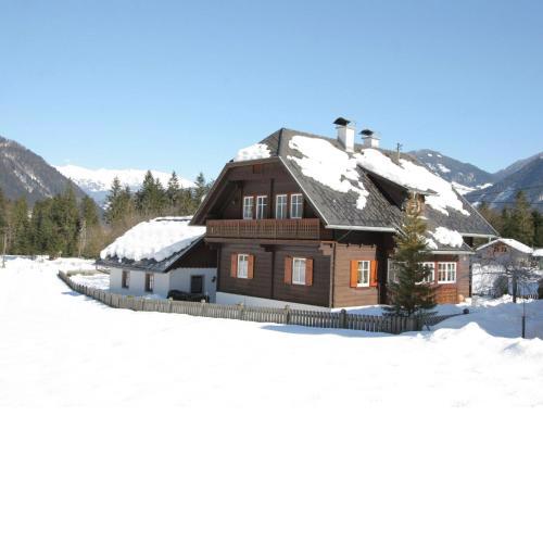 Tranquil Holiday Home in Kleblach-Lind with Infrared Sauna