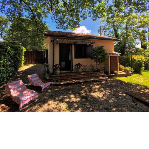 Tranquil holiday home in Selci with swimming pool