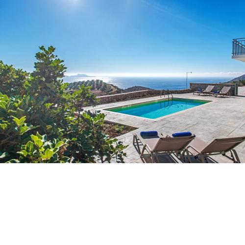 Tranquil sea view villa with private pool, just 2km from the beach!
