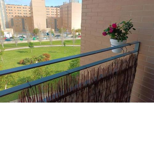Tranquila vivienda con terraza y garaje