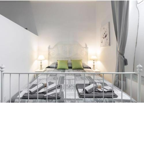 Trastevere rome's heart charming & cozy appartment