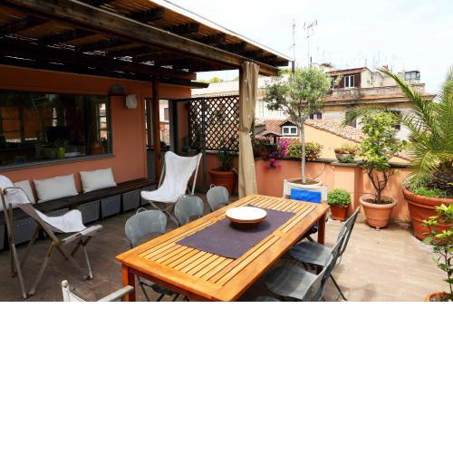 Trastevere Split Level Terrace Apartment - Top Collection