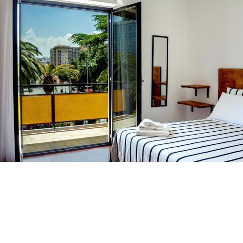 Travel B&B