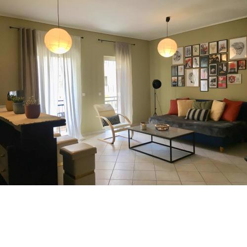 Traveler's Nest - Central Apartment