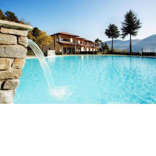 TREMEZZO RESIDENCE 2