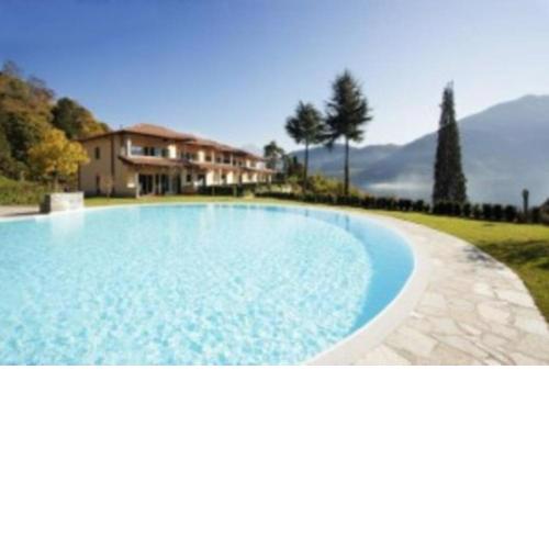 TREMEZZO RESIDENCE 5