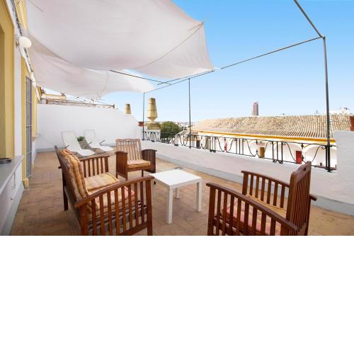 Trendy Penthouse by the Bullring