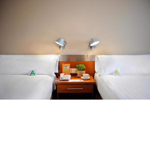 Tres Torres Atiram Hotels