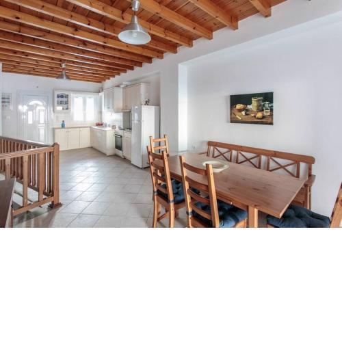 “Triacanthos” house 2