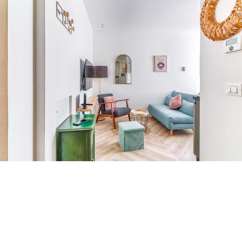 Trieste Elegant Turquoise Apartment