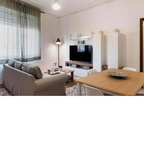 Trigona 4 Apartment