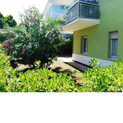 Trilocale con Giardino al mare