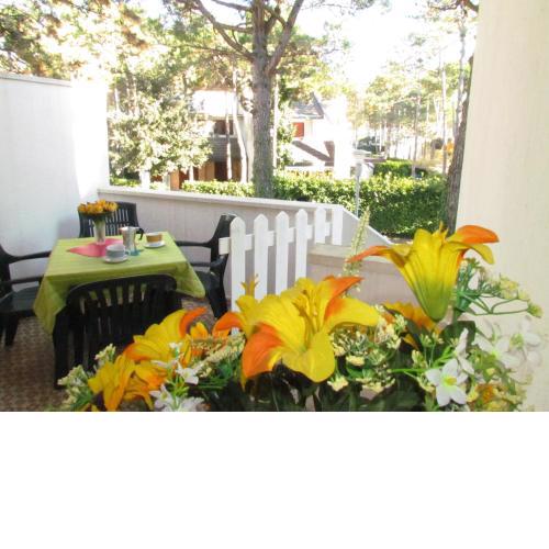 Trilocale In Graziosa Villetta Con Giardino