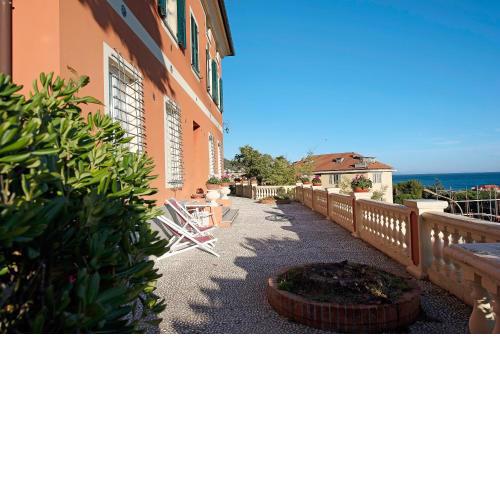 Trilocale in villa vista mare Apt 2