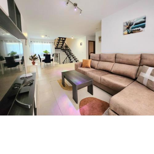TRIPLEX 8 ISLAS