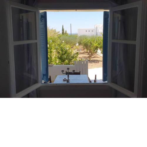 TrollHouse Villa, Golden Beach
