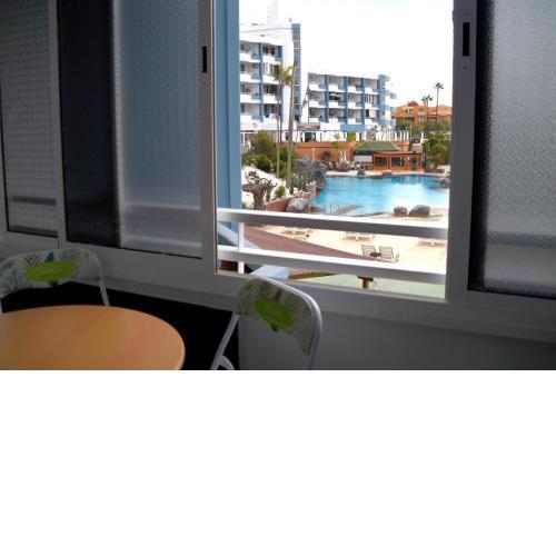 Tropical Green Park - Piscina - Parking - Edificio Corbeta