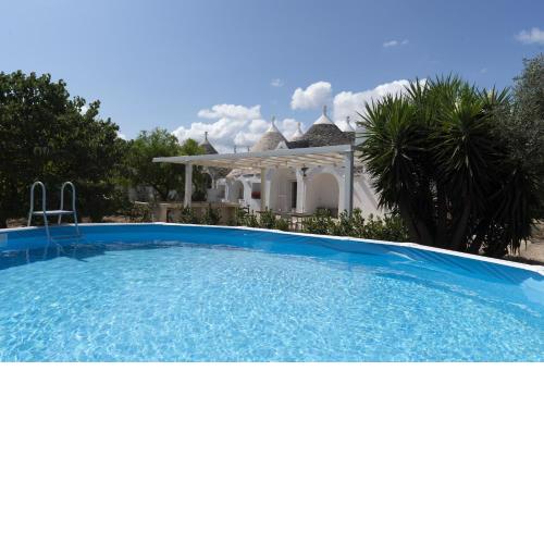 Trulli Munno con piscina by Wonderful Italy