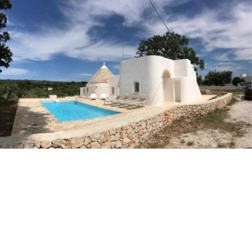 Trullo Il Coccio - villa con piscina privata