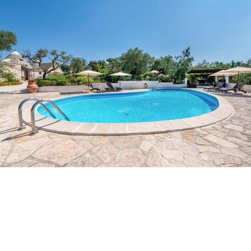 Trullo Nurillo with pool