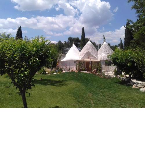 Trullo Trelisa..with private garden, near Alberobello