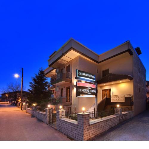 Tsironis Guesthouse