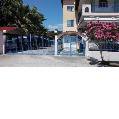 Tsolakis Apartments