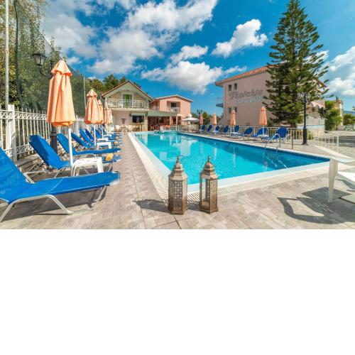 Tsolakis Studios & Apartments