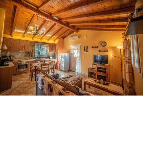 TSOUKIAS HOUSE