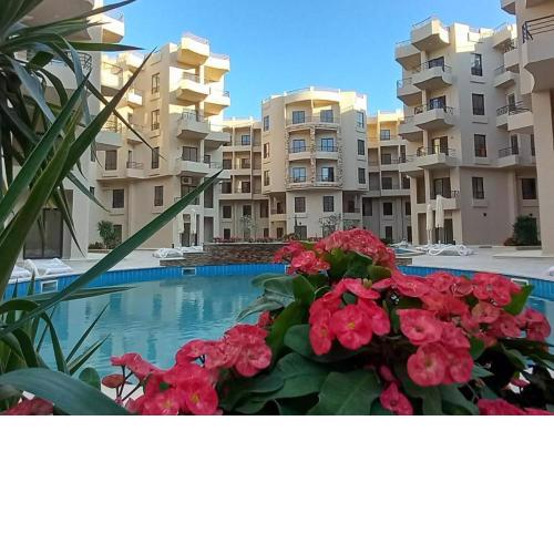 Turquoise Oasis with 3 Pools!