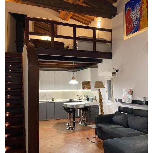 TUSCANY LOFT IN THE CITY