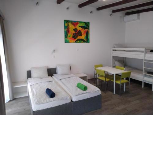Tutti Apartman 1