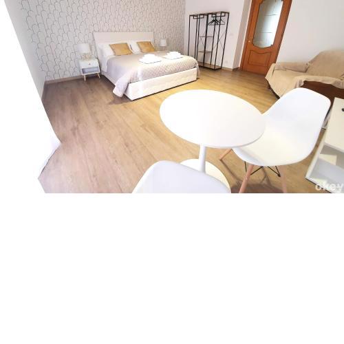 Twin Room Apulia Accommodation - Bari Policlinico