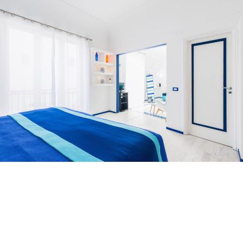 Twin suites