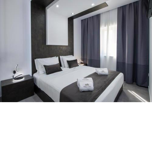 TWIN'S HOME LUXURY SUITES